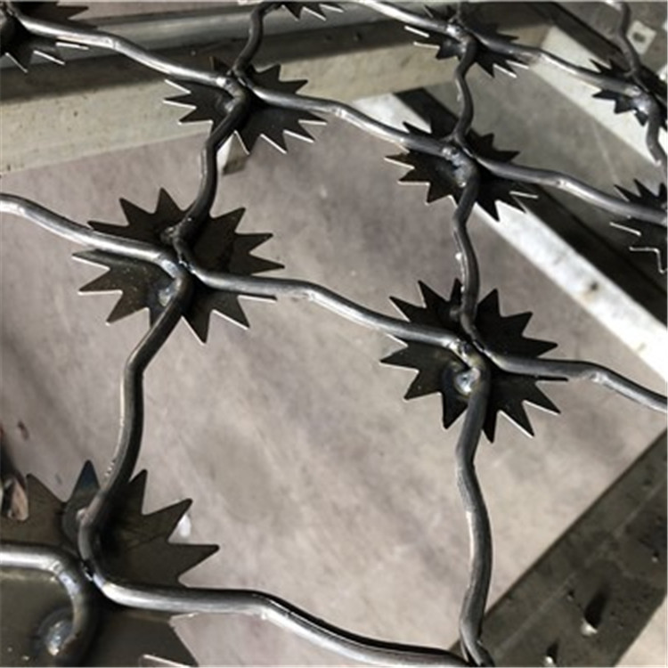 梅花剌鋼網墻案例展示圖片4 梅花剌鋼網墻案例展示圖片4