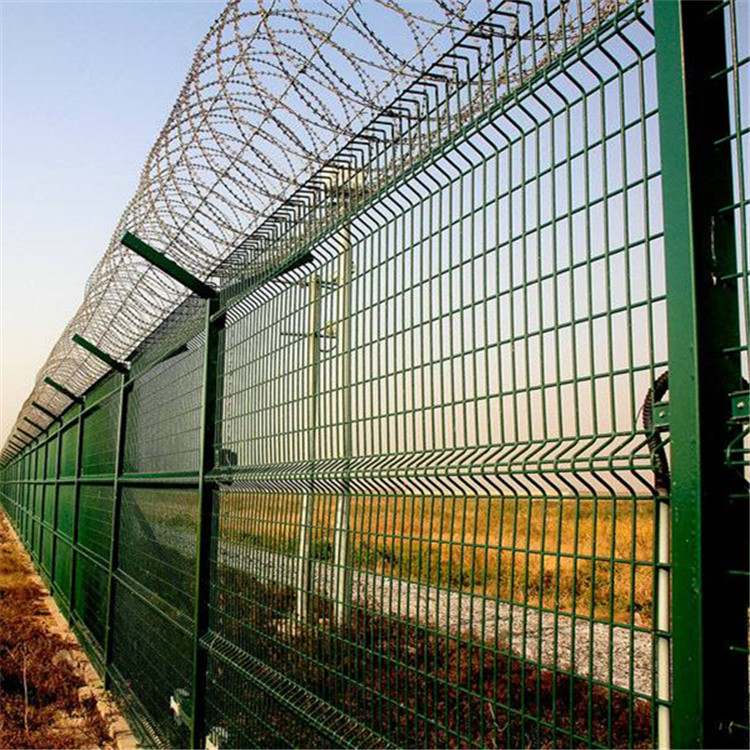 機場鐵絲網圍界案例展示圖片2 機場鐵絲網圍界案例展示圖片2