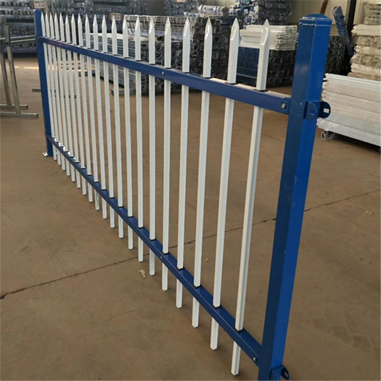 鋅鋼道路護欄案例展示圖片2 鋅鋼道路護欄案例展示圖片2