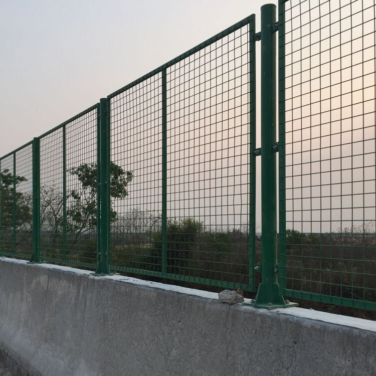 框架橋防拋網案例展示圖片2 框架橋防拋網案例展示圖片2