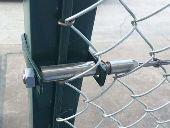 鋁包鋼機(jī)場隔離網(wǎng)圖片4 鋁包鋼機(jī)場隔離網(wǎng)圖片4