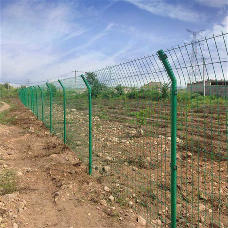 養(yǎng)殖水庫護欄網圖片4 養(yǎng)殖水庫護欄網圖片4